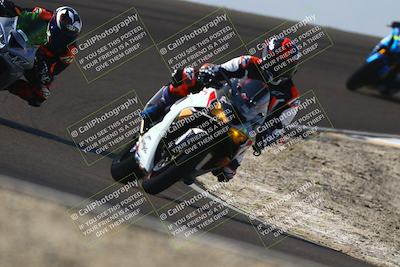 media/Nov-02-2025-Lets Ride (Sun) [[f7a3caa734]]/B Group/1220pm (Turn 2 Outside)/